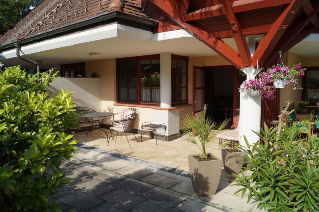 Bodensee Apartment Kressbronn "Seeland" Kressbronn am Bodensee Dış mekan fotoğraf